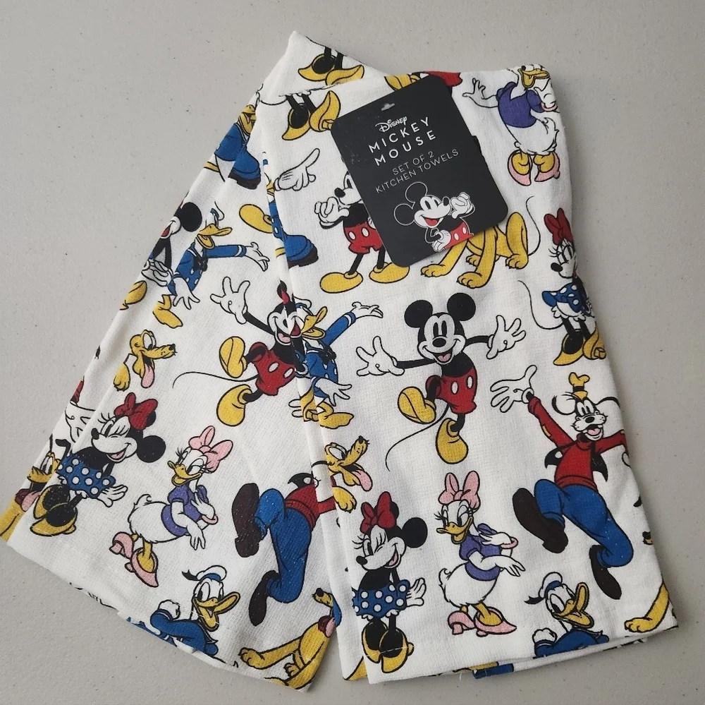 Disney Kitchen Towels Vibrant Red, Blue, Yellow, White, NWT